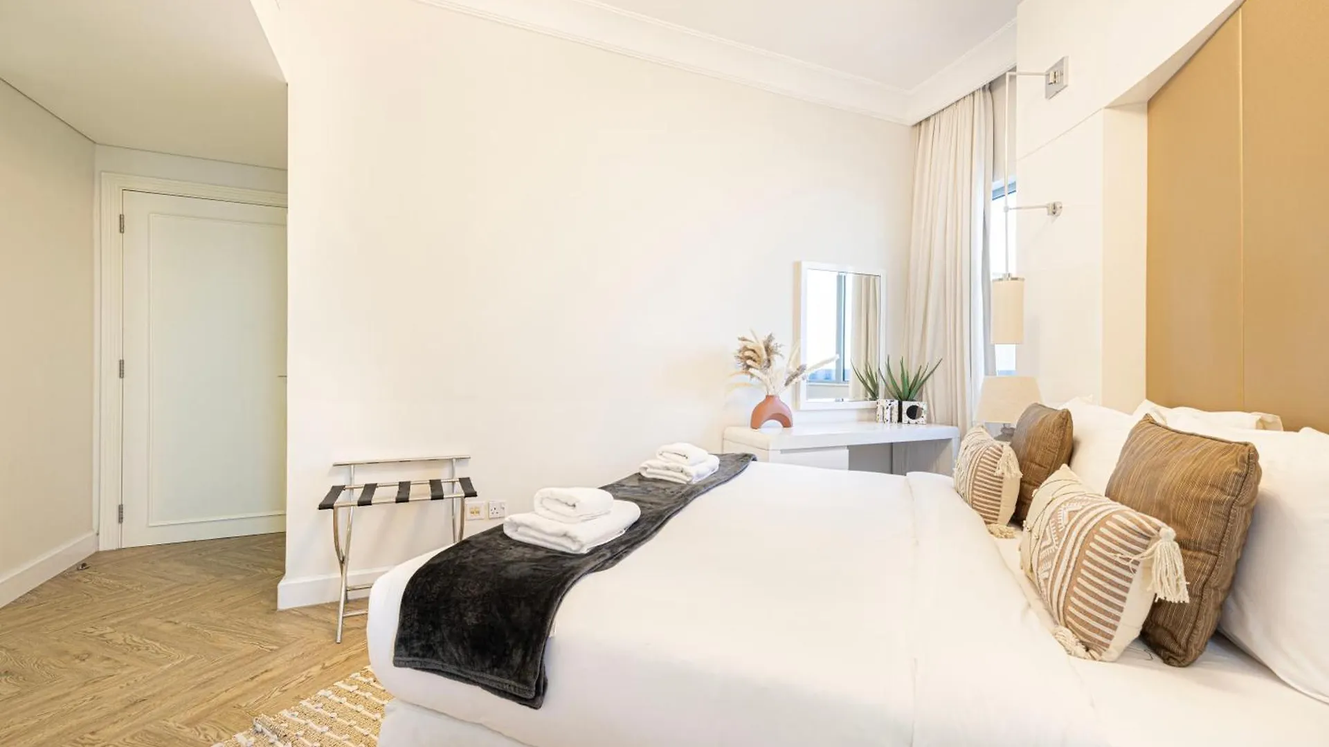 Apartment Damac Maison Mall Street! 2 Bedroom Upgraded Apartment! Dubai United Arab Emirates